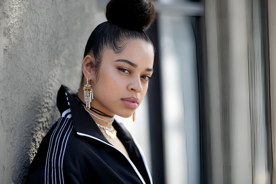 ella mai